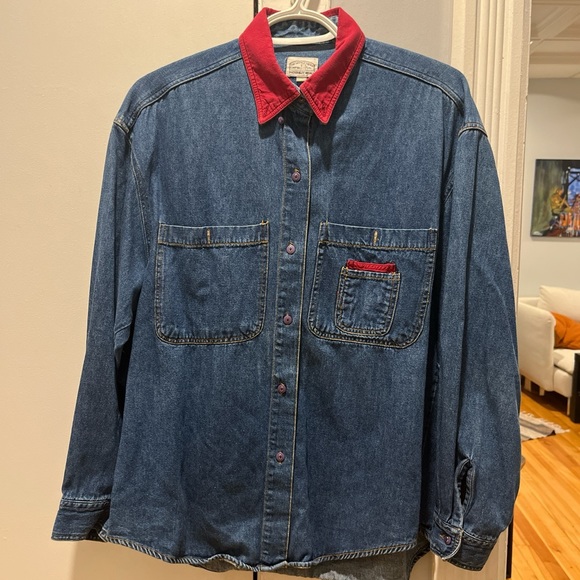 Vintage 80’s Denim Button-Down w Red Pocket Detailing- The Kettle Creek Canvas - Picture 2 of 7
